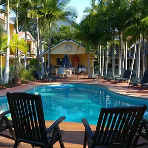 At Court **** Airlie Beach