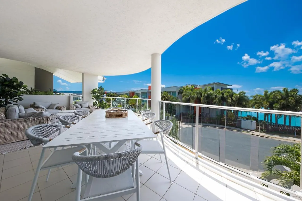 Aparthotel At Marina Shores Airlie Beach