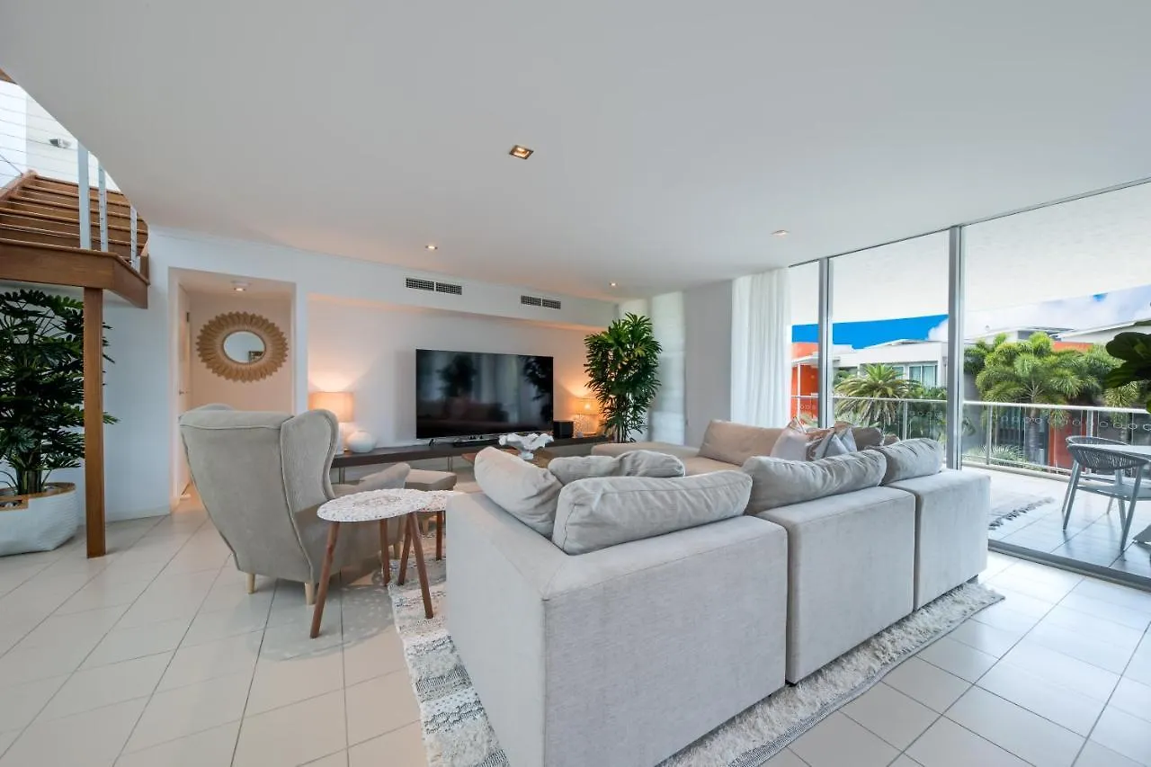 Aparthotel At Marina Shores Airlie Beach