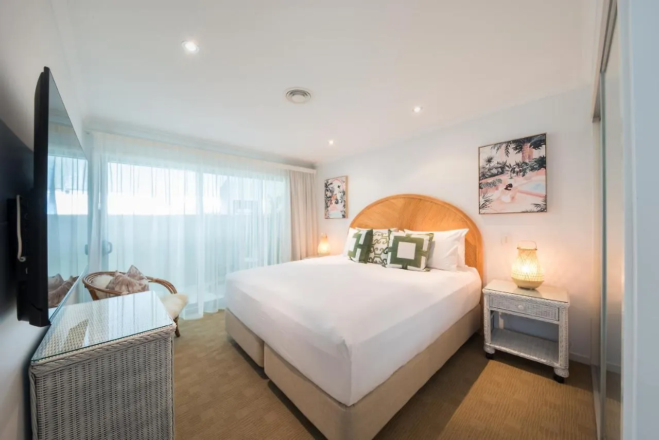 At Marina Shores Airlie Beach Aparthotel