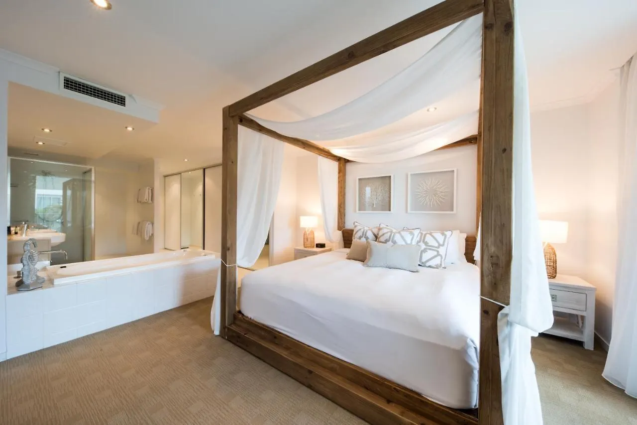 At Marina Shores Airlie Beach Aparthotel