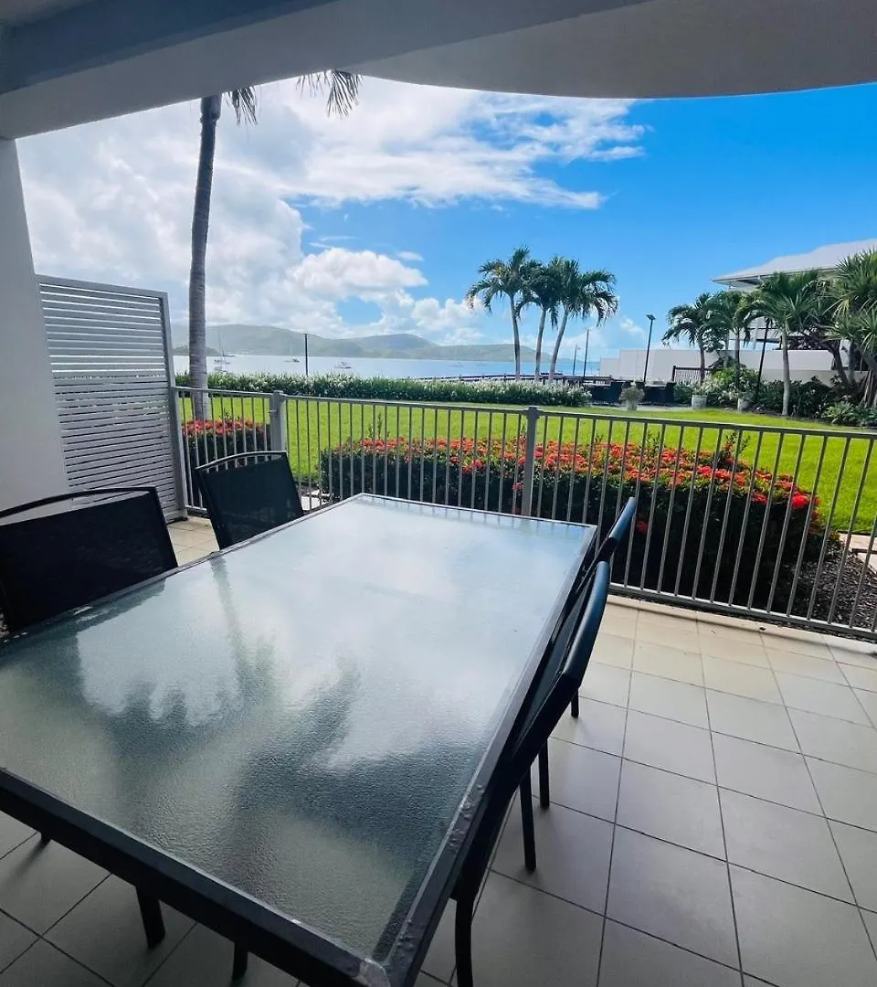 Aparthotel At Marina Shores Airlie Beach