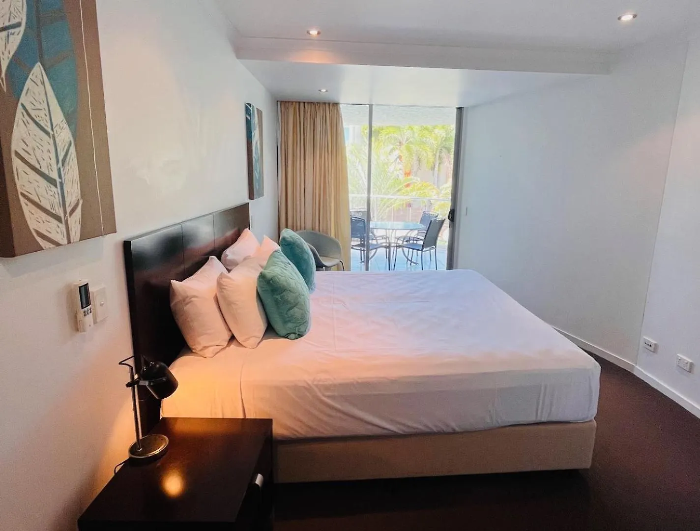 At Marina Shores Airlie Beach Aparthotel