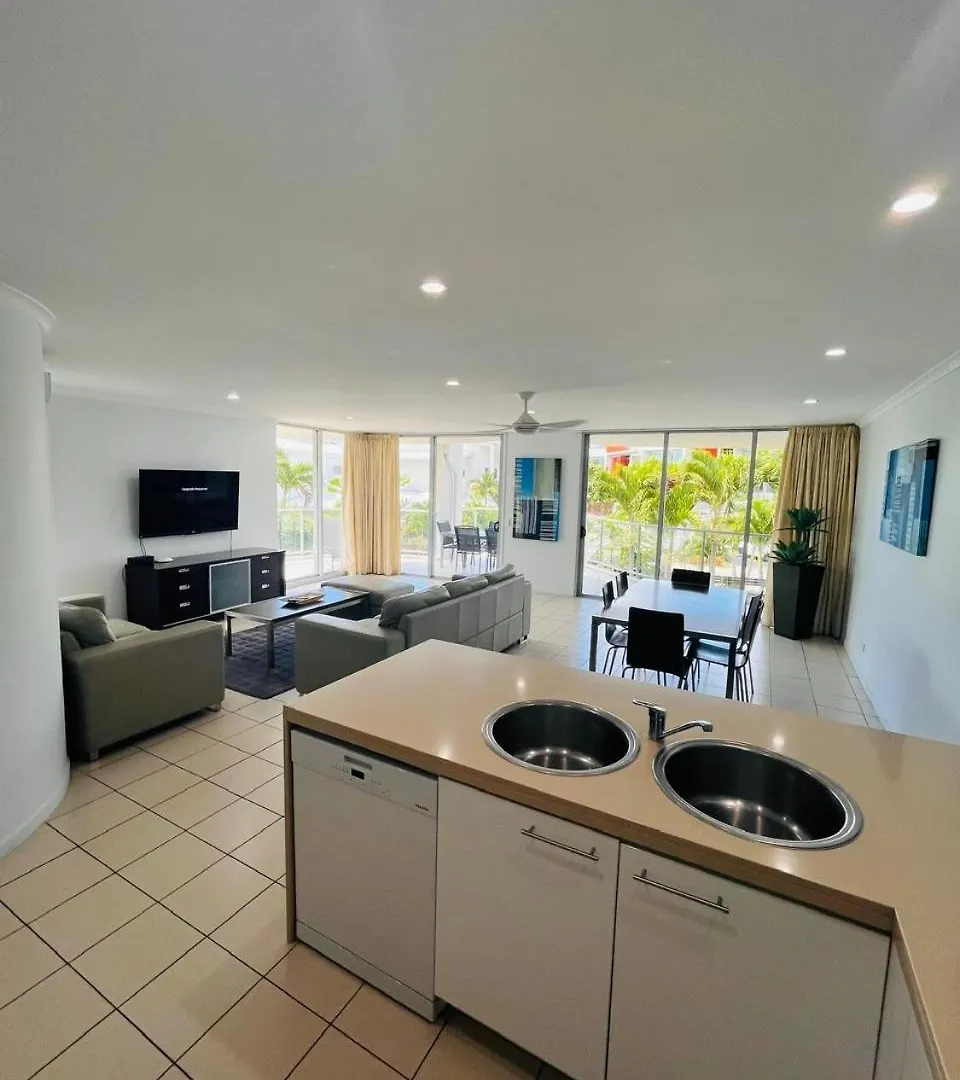At Marina Shores Airlie Beach Aparthotel