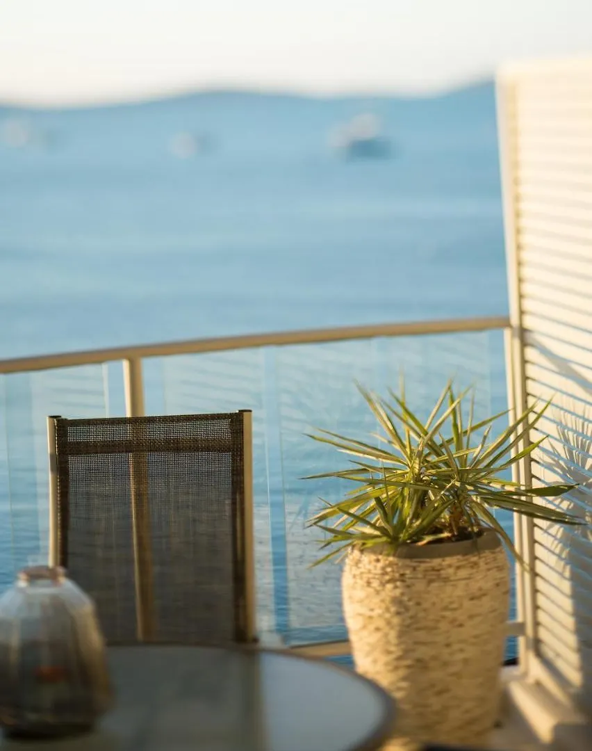 Aparthotel At Marina Shores Airlie Beach
