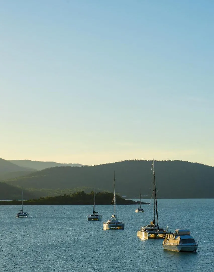 Aparthotel At Marina Shores Airlie Beach